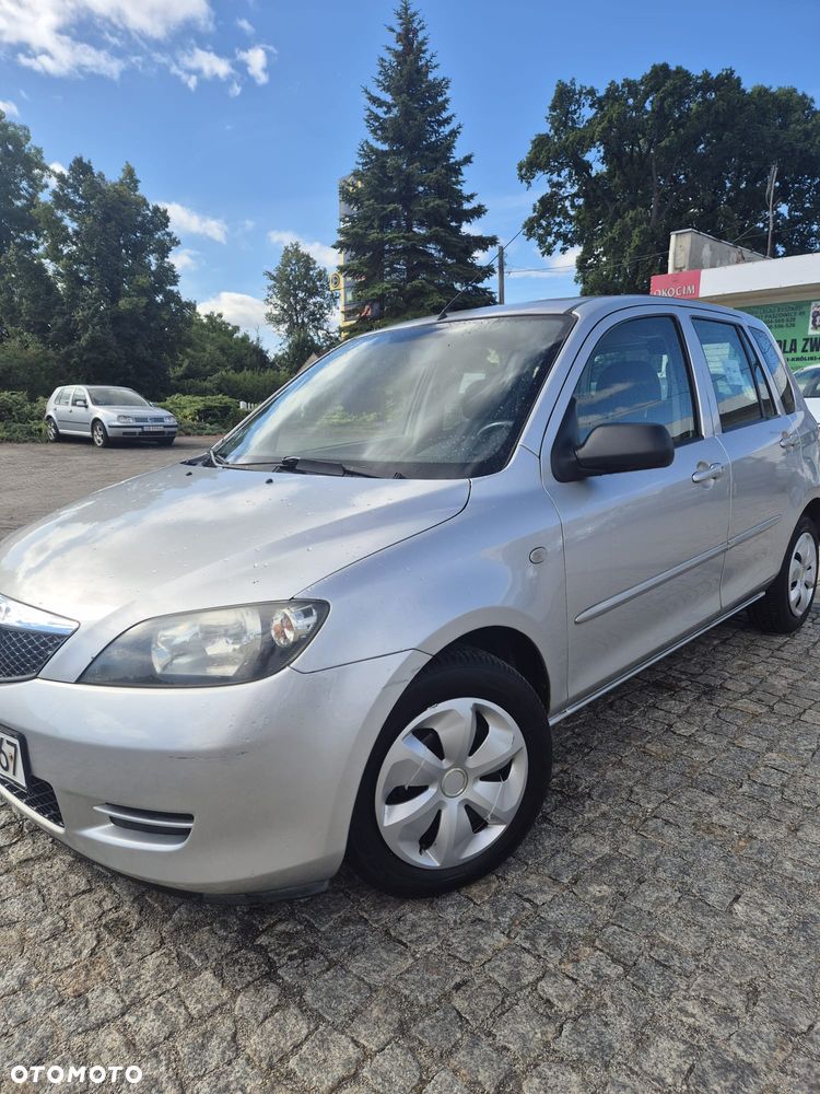 Mazda 2 - 3