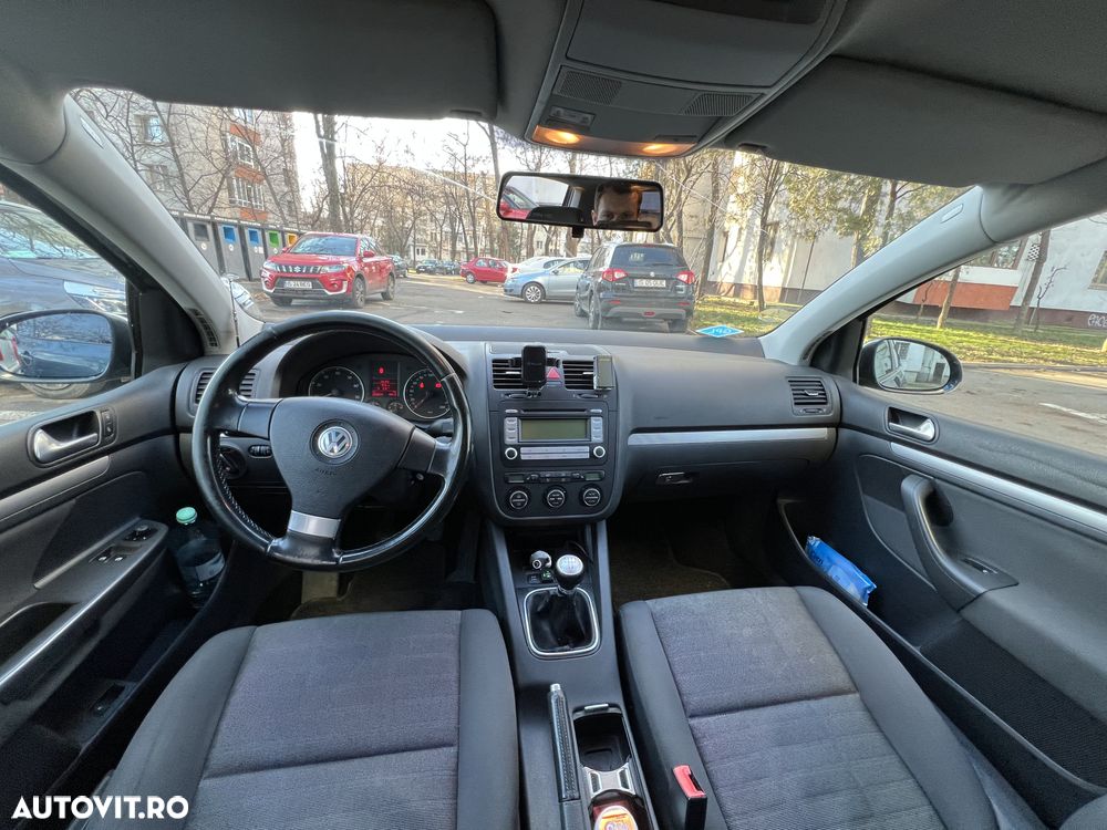 Volkswagen Golf 1.6 Tour Edition - 12