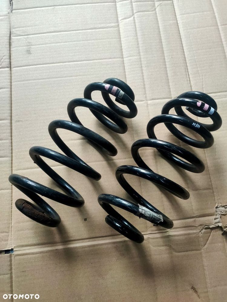 sprężyny tył audi a4 b6 b7 komplet 1x biały 2x różowe - 2