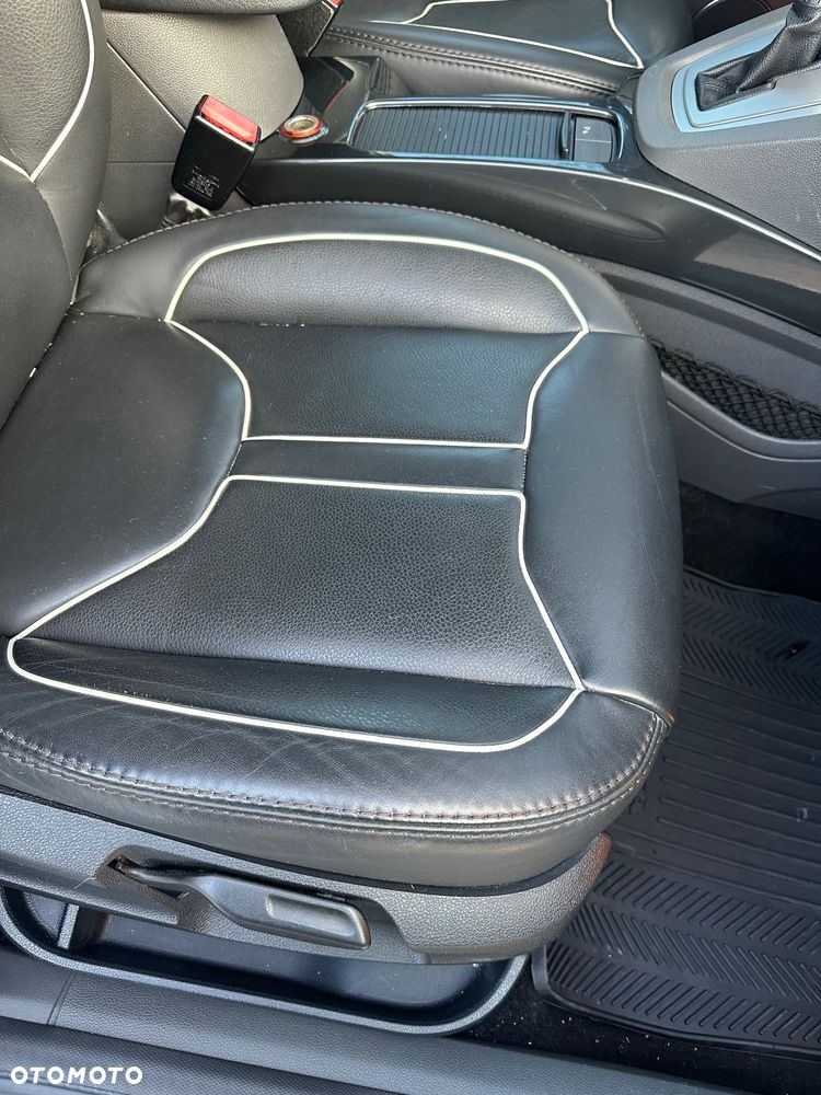 Ford Kuga 2.0 TDCi Individual MPS6 - 21