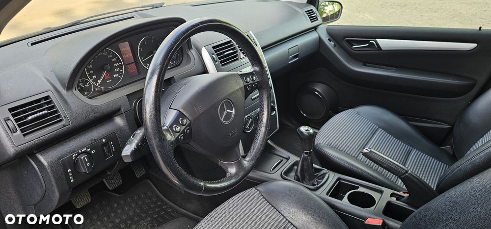 Mercedes-Benz Klasa A 150 Avantgarde Edition 10 - 19