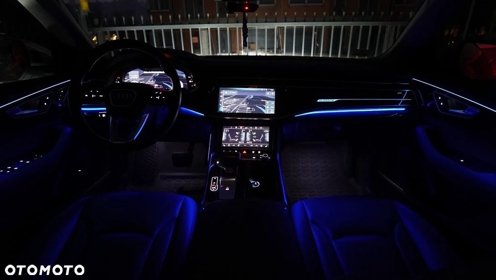 Audi Q8 55 TFSI quattro tiptronic - 33