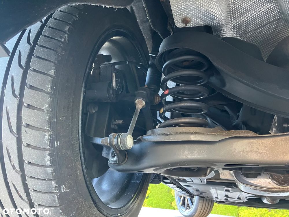 Ford Kuga 1.5 EcoBoost FWD ST-Line ASS GPF - 11