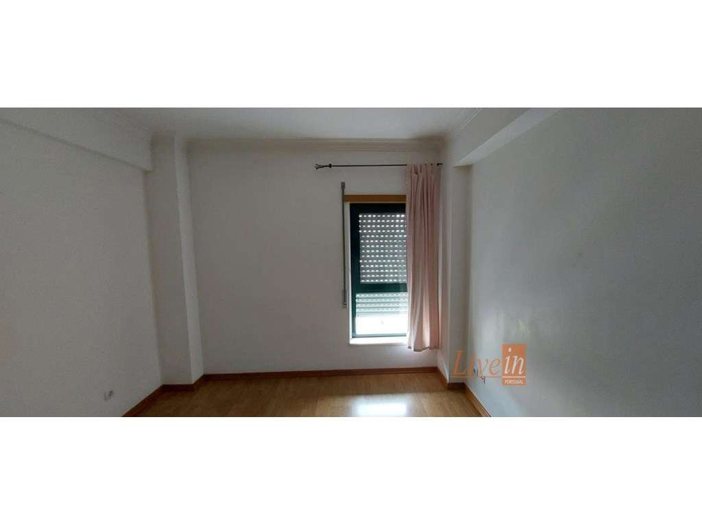 Apartamento T2 no Carregado - Grande imagem: 4/9