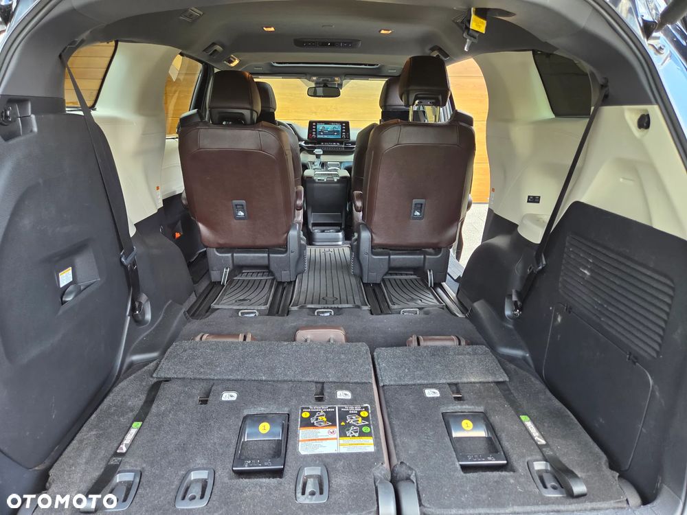Toyota Sienna 2.7 - 22