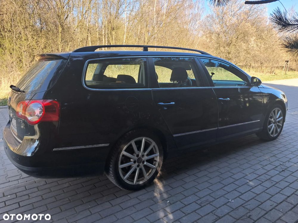 Volkswagen Passat - 4