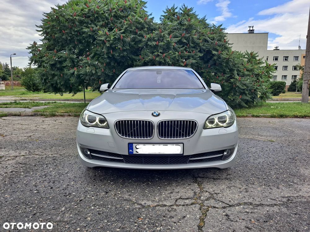 BMW Seria 5 530d xDrive Luxury Line - 2