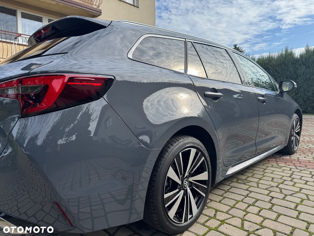 Toyota Corolla 1.8 Hybrid Style - 18