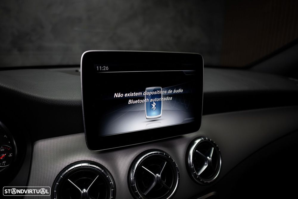 Mercedes-Benz CLA 180 d Urban - 48