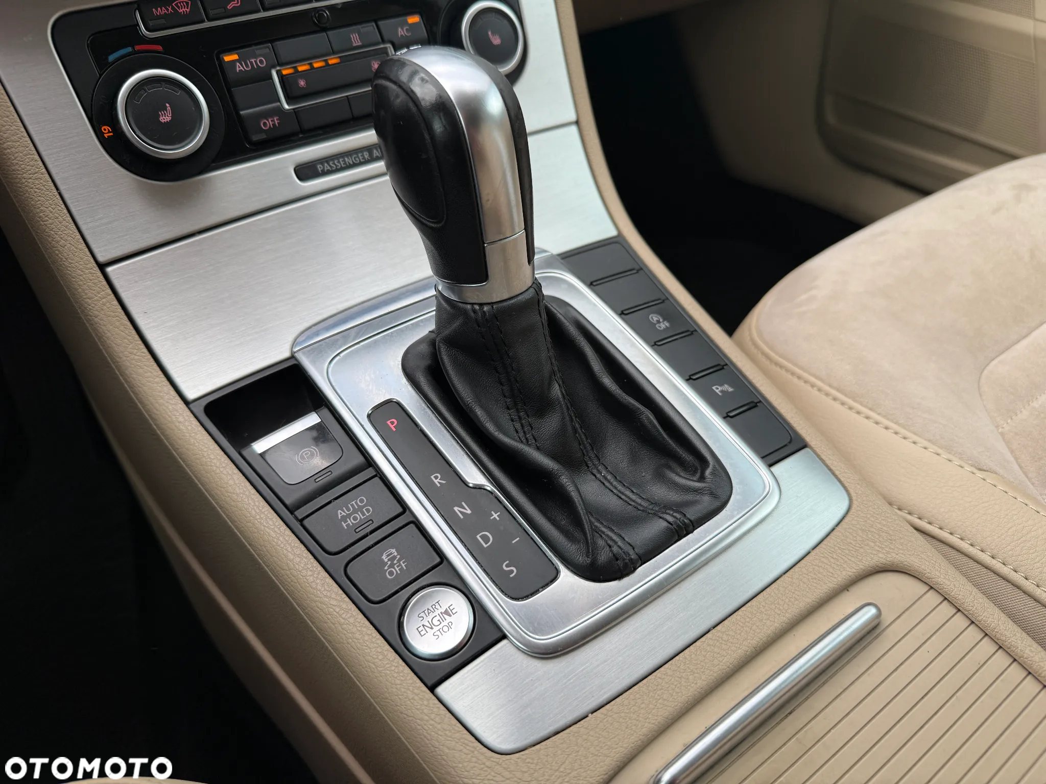 Volkswagen Passat - 19