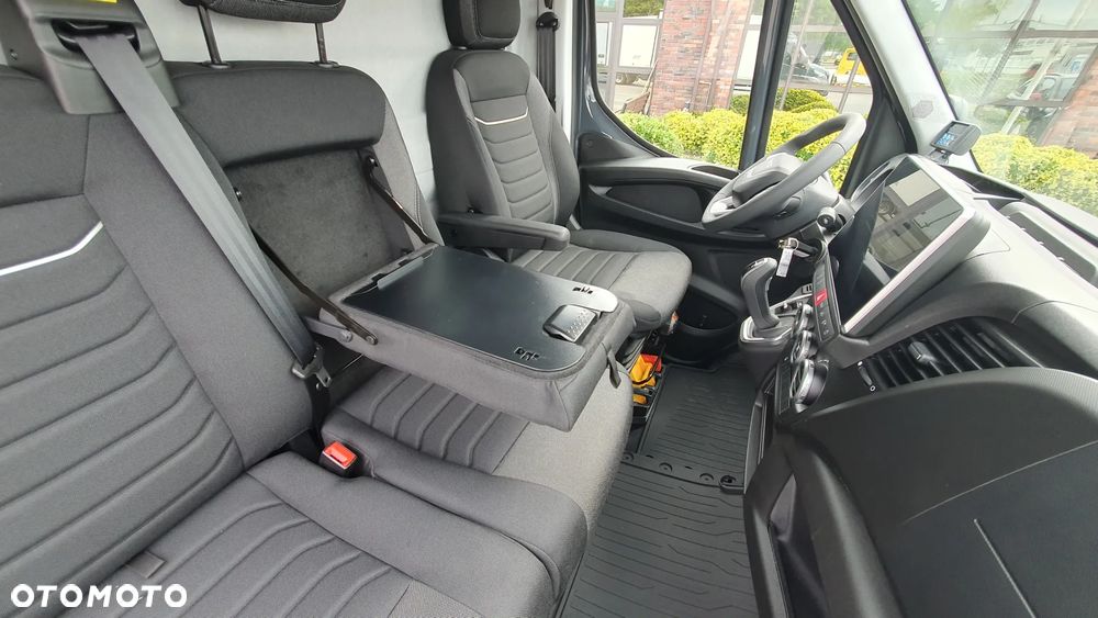 Iveco Daily 50CI8HA8 AUTOMAT - 29