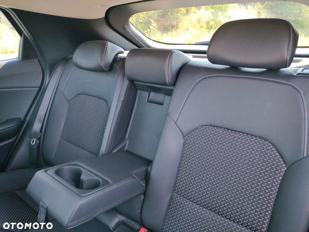 Kia XCeed 1.5 T-GDI L Business Line DCT - 18