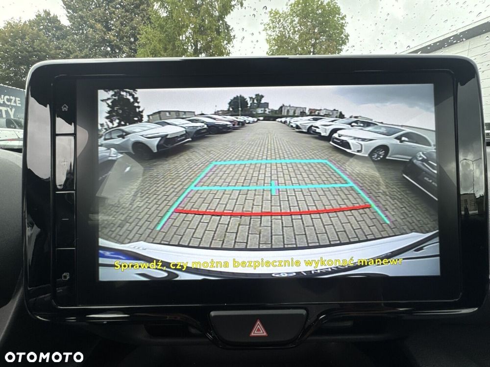 Toyota Yaris Cross Hybrid 1.5 Comfort 4x4 - 26