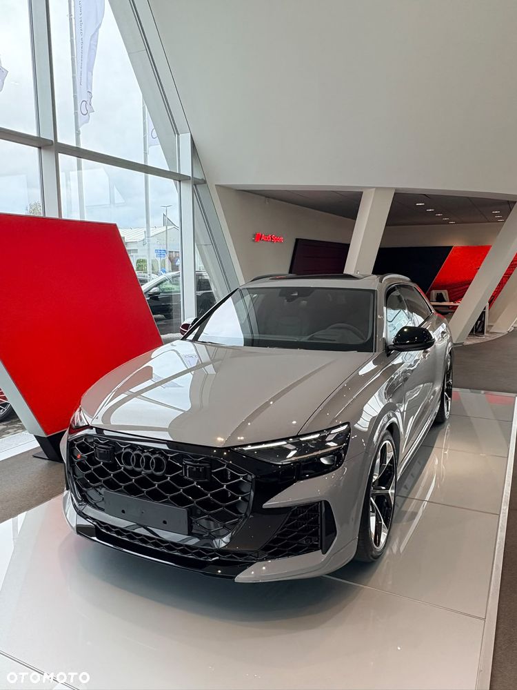 Audi RS Q8 - 1