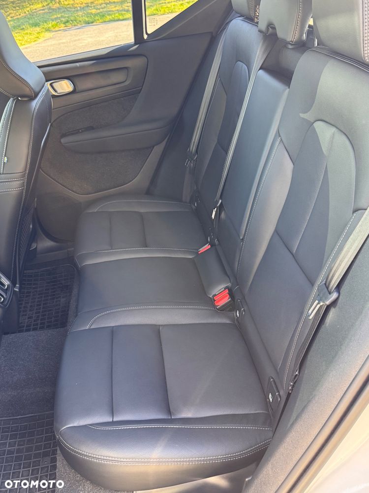 Volvo XC 40 B4 Ultra Dark - 16