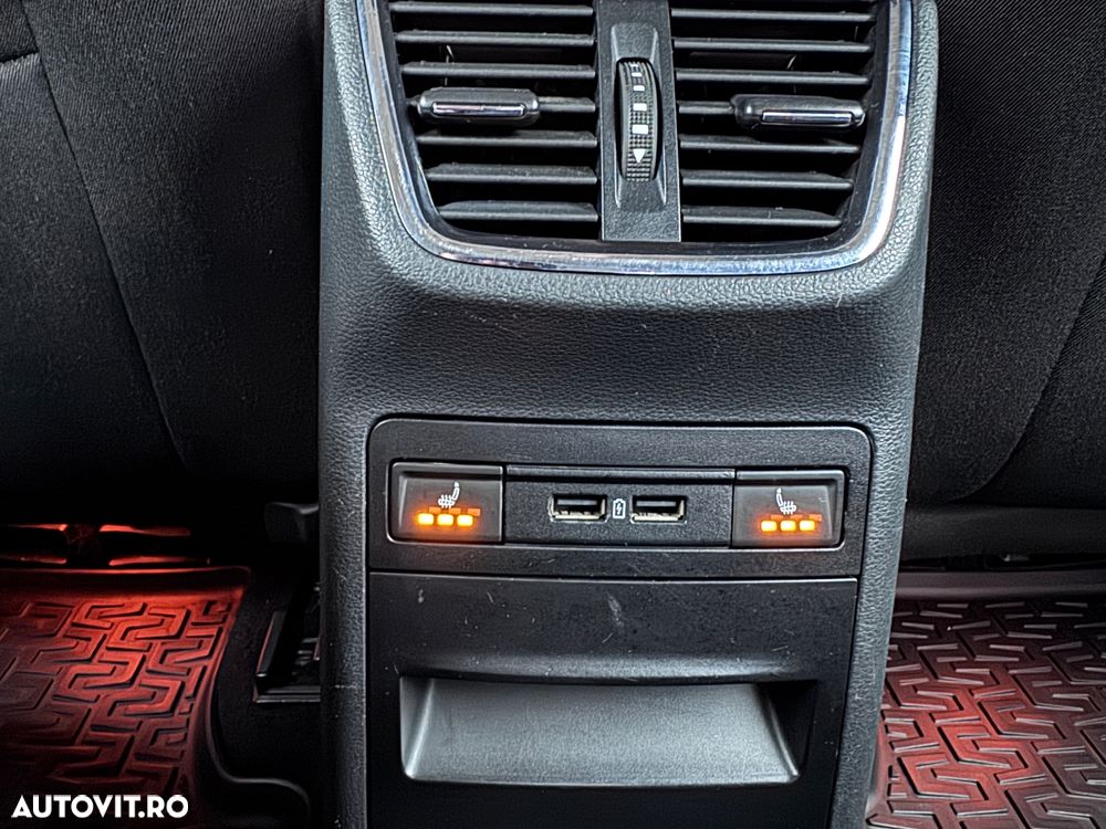 Skoda Octavia 2.0 TDI DSG Style - 25