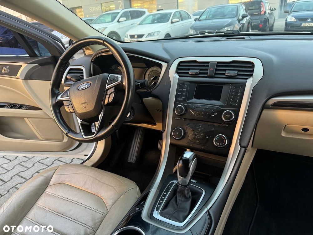 Ford Fusion 1.6 Style - 13