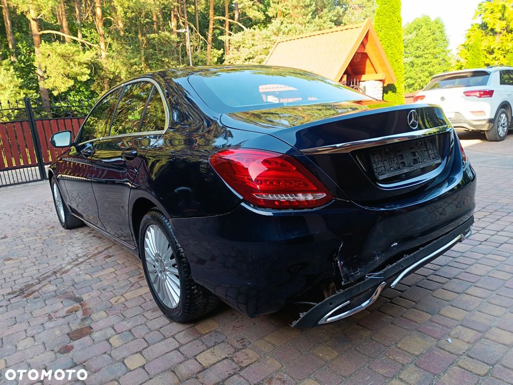 Mercedes-Benz Klasa C 180 7G-TRONIC Exclusive - 13