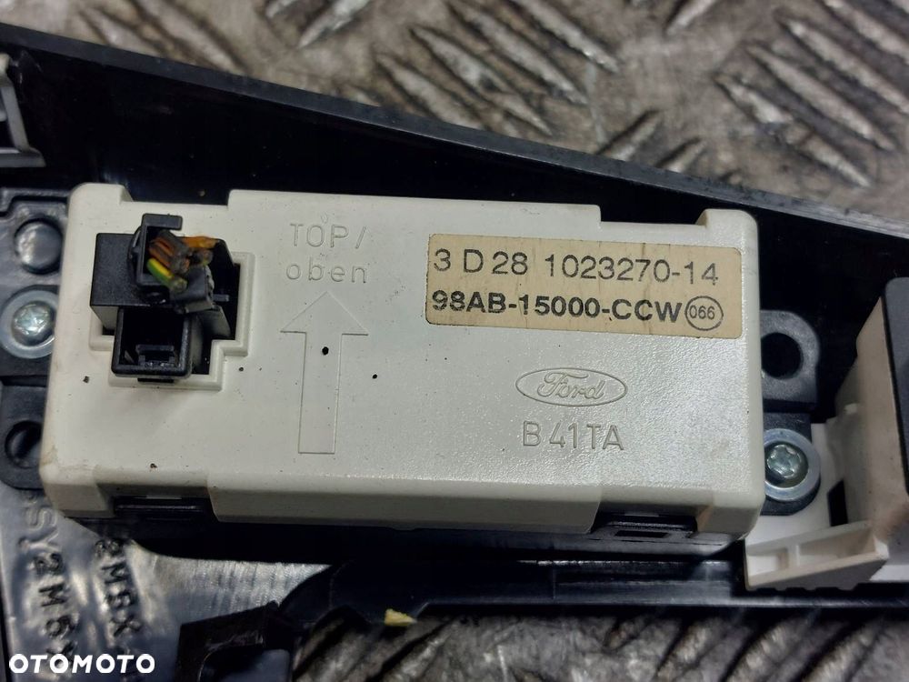 RAMKA KONSOLI ŚRODKOWA FORD FOCUS MK1 98AB-15000-CCW 2M5XA047A04 - 4