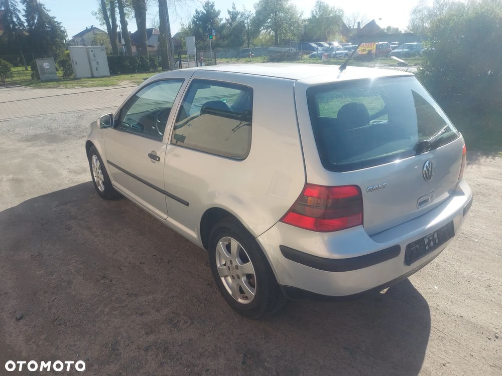 Volkswagen Golf 1.4 Basis - 4