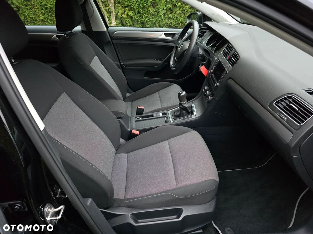 Volkswagen Golf Variant - 19