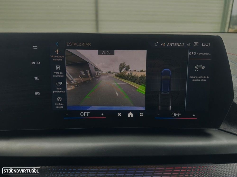 BMW 116 d Pack Desportivo M Auto - 10