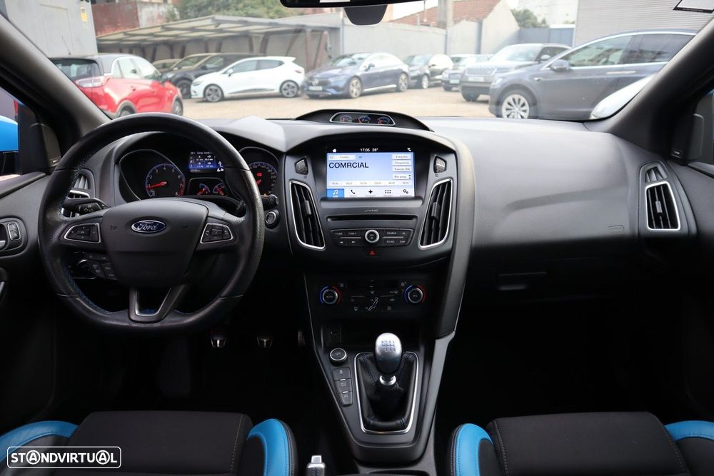 Ford Focus 2.3 EcoBoost RS Pack Performance - 27