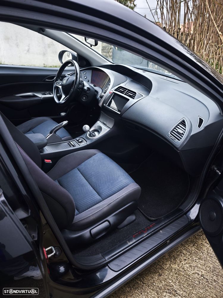 Honda Civic 1.8 Elegance - 9
