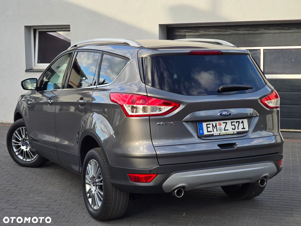 Ford Kuga 2.0 TDCi 2x4 Titanium - 13