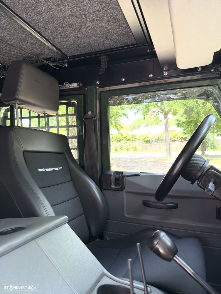 Land Rover Defender 110 2.5 Td5 E - 14