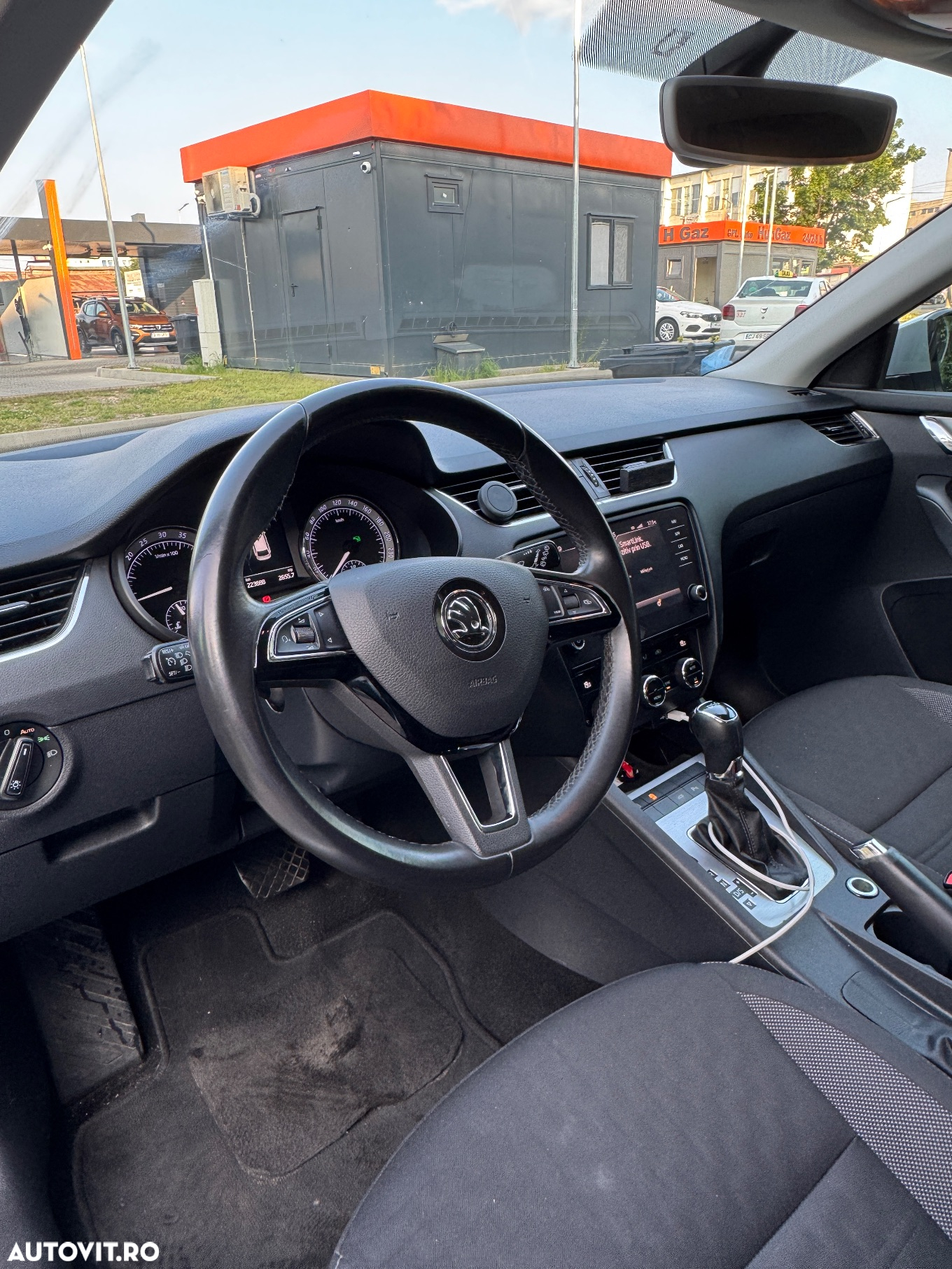 Skoda Octavia 1.6 TDI DSG Style - 6