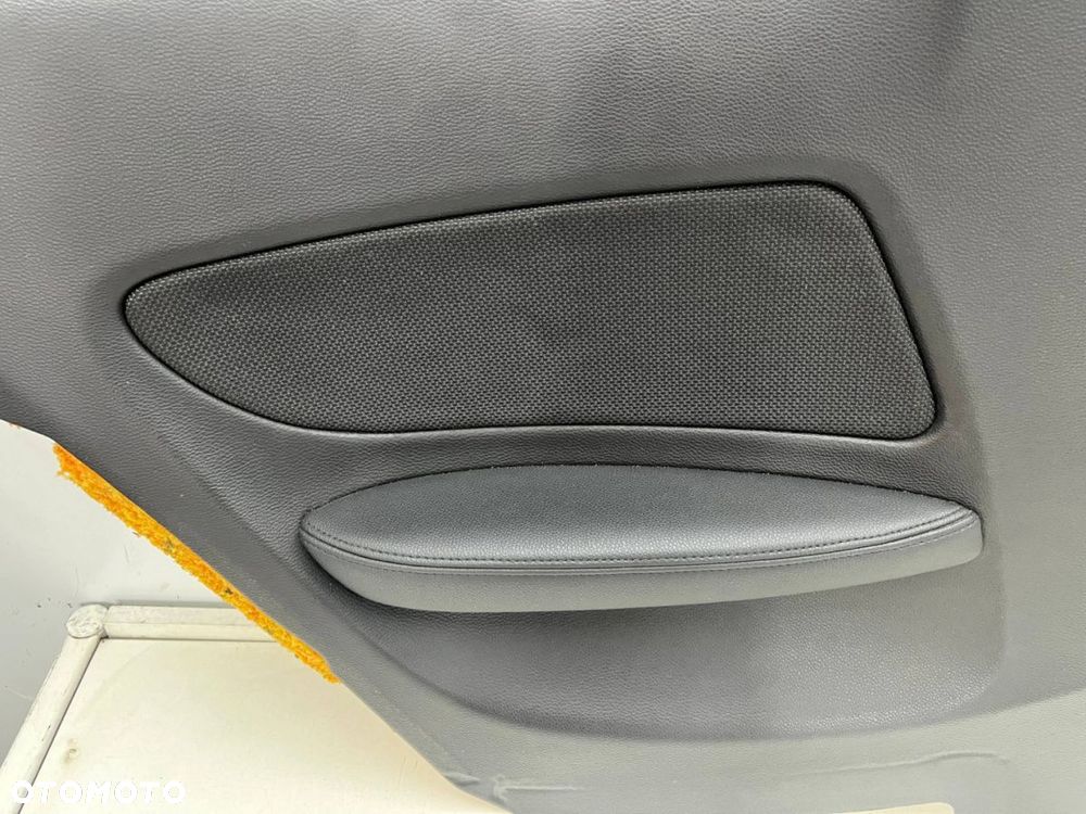 Tapicerka BMW E81 3Drzwi E82 Coupe M-pakiet 04-11r. lewy prawy tylny boczek tył KOMPLET - 5