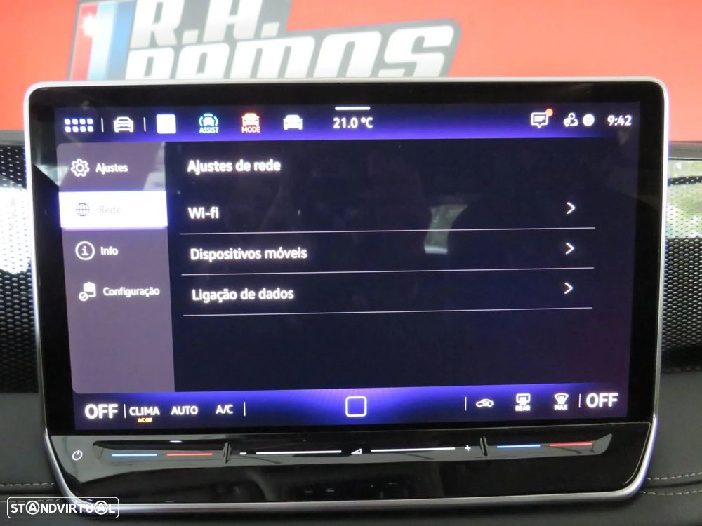 VW Tiguan 2.0 TDI Urban DSG - 34