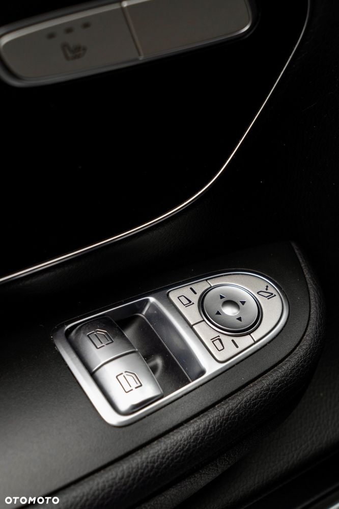 Mercedes-Benz Klasa V 300 d 4-Matic 9G-Tronic (ekstra d³) - 37