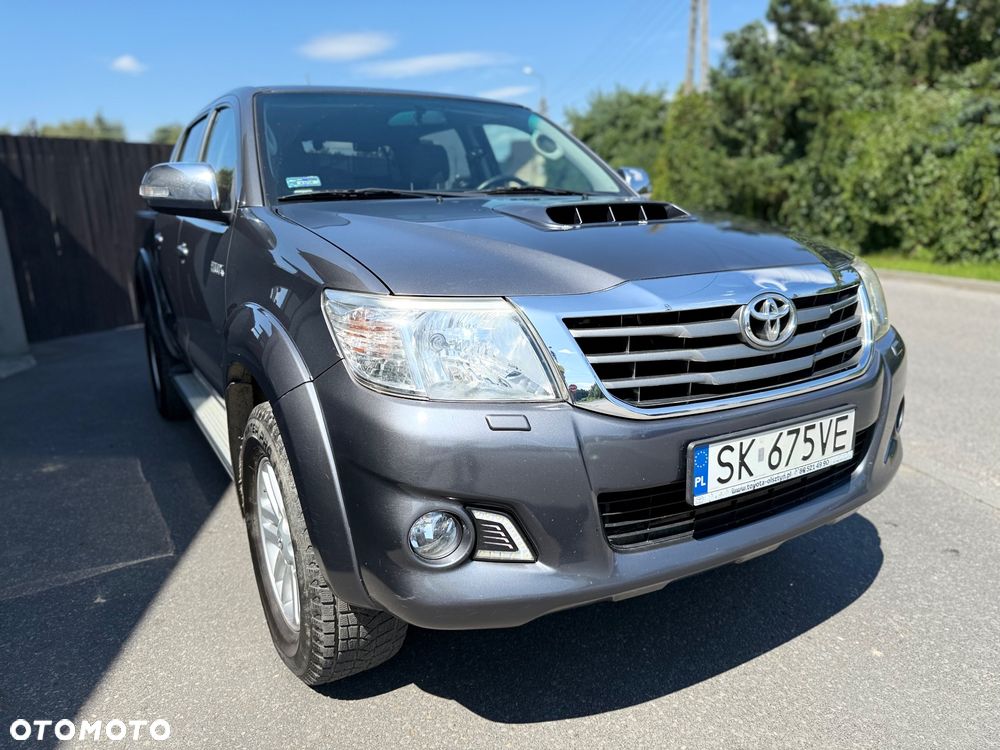 Toyota Hilux 3.0 D-4D SR5 - 19