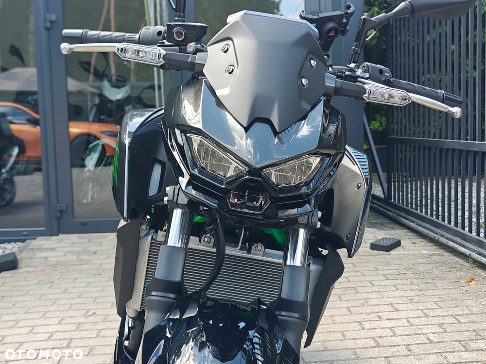 Kawasaki Z - 4