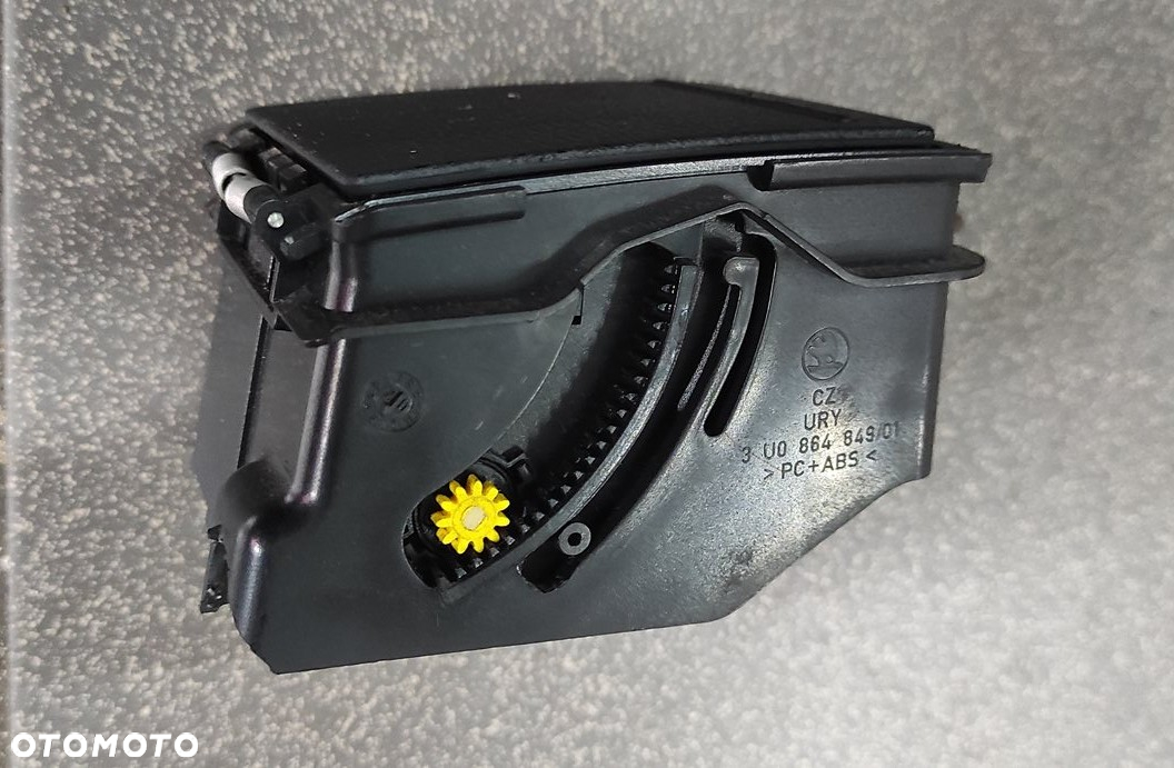 SCHOWEK TUNELU KIEROWCY SKODA SUPERB I 3U0864849 - 4