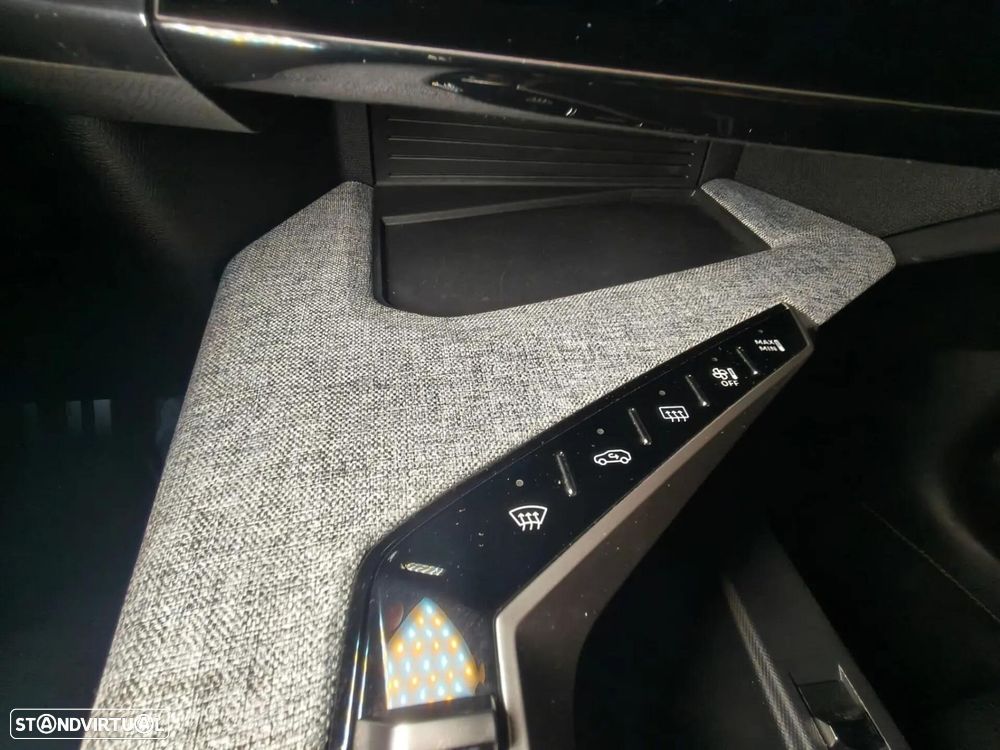 Peugeot E-5008 73 kWh GT - 33