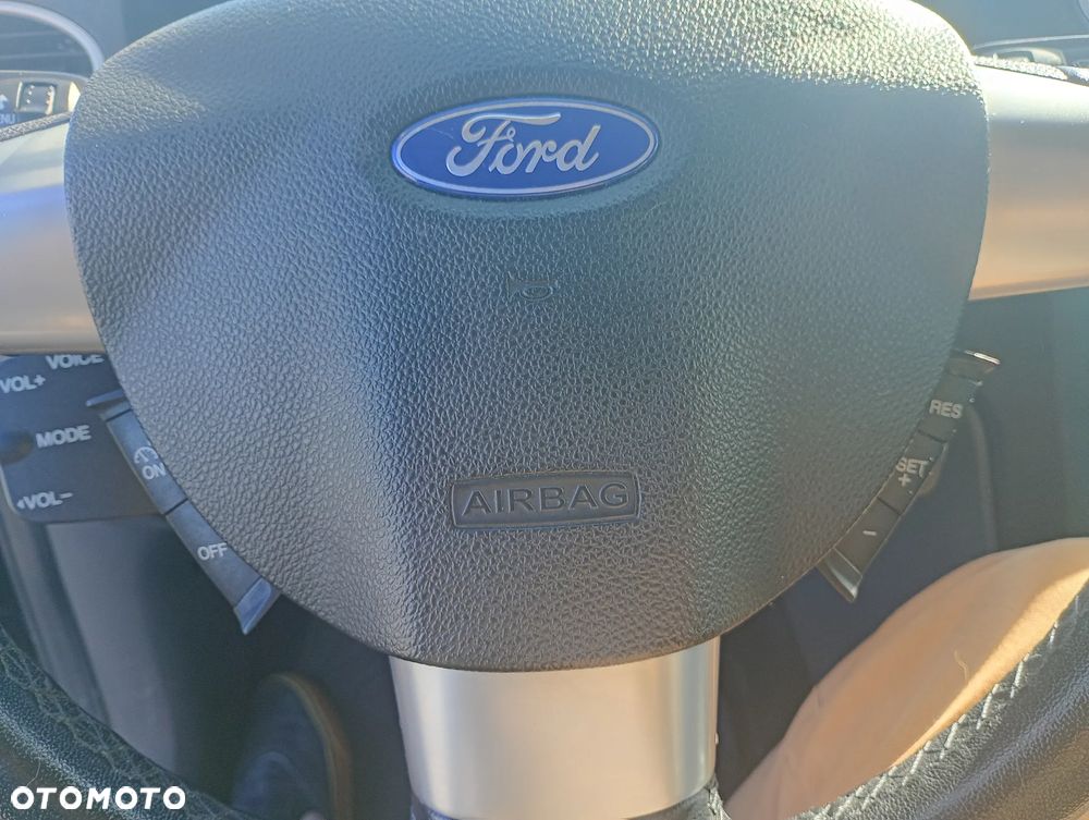 Ford Focus - 35