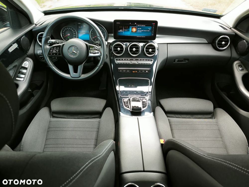 Mercedes-Benz Klasa C 200 d 9G-TRONIC - 21