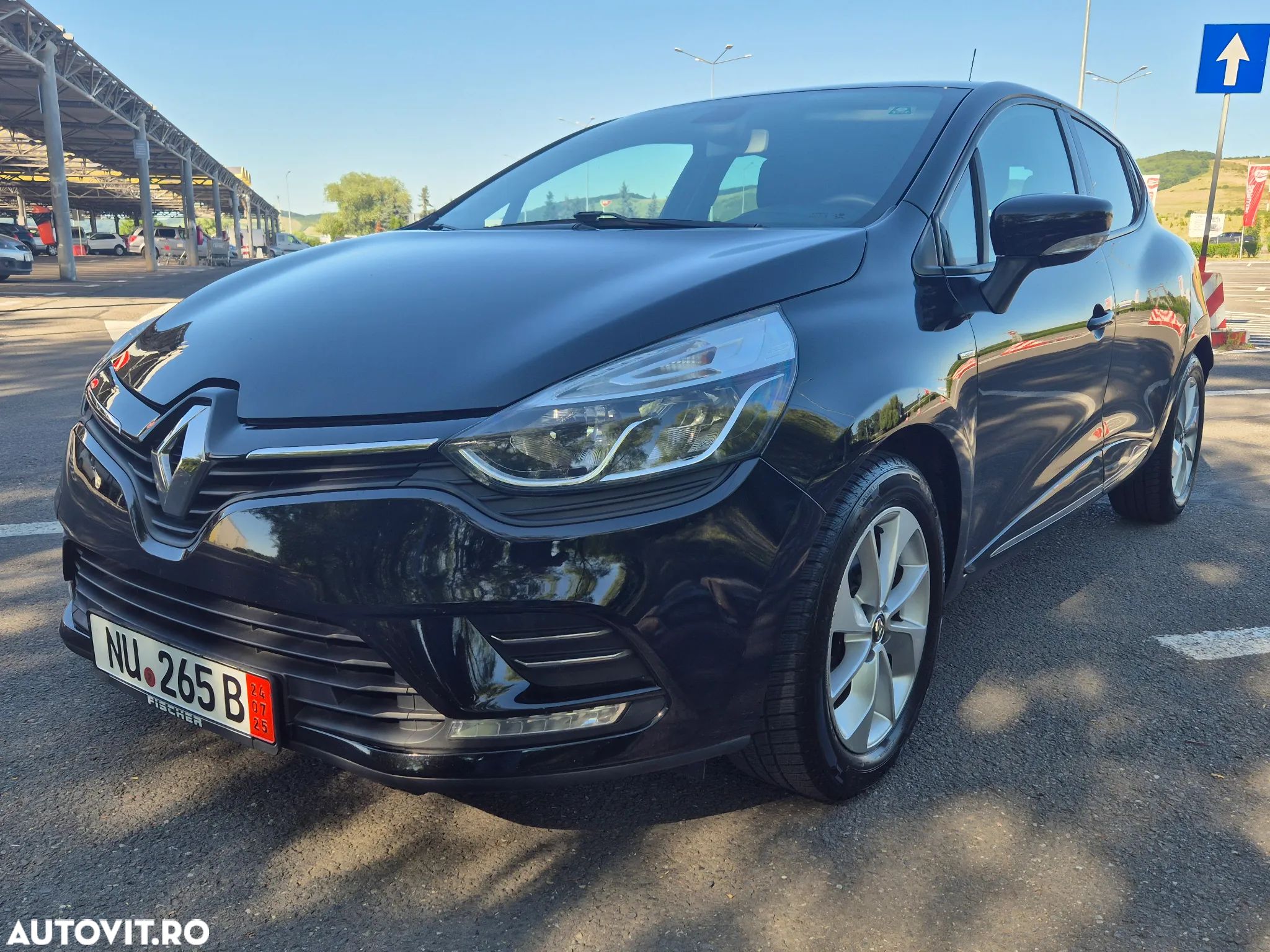 Renault Clio - 1
