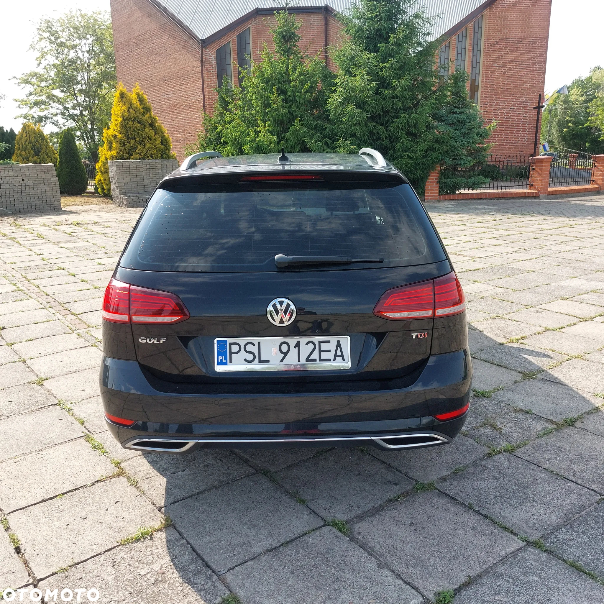 Volkswagen Golf - 11