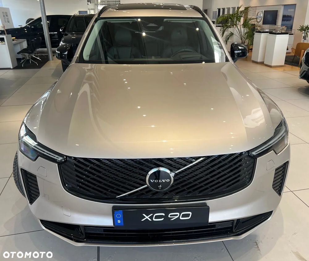 Volvo XC 90 T8 AWD Plug-In Hybrid Ultra Dark 7os - 14
