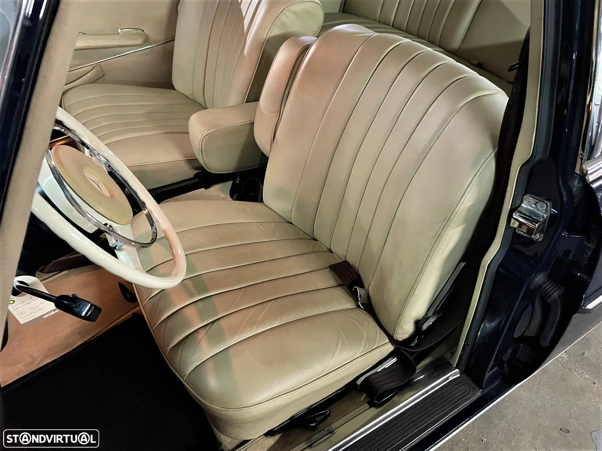 Mercedes-Benz 300 - 11