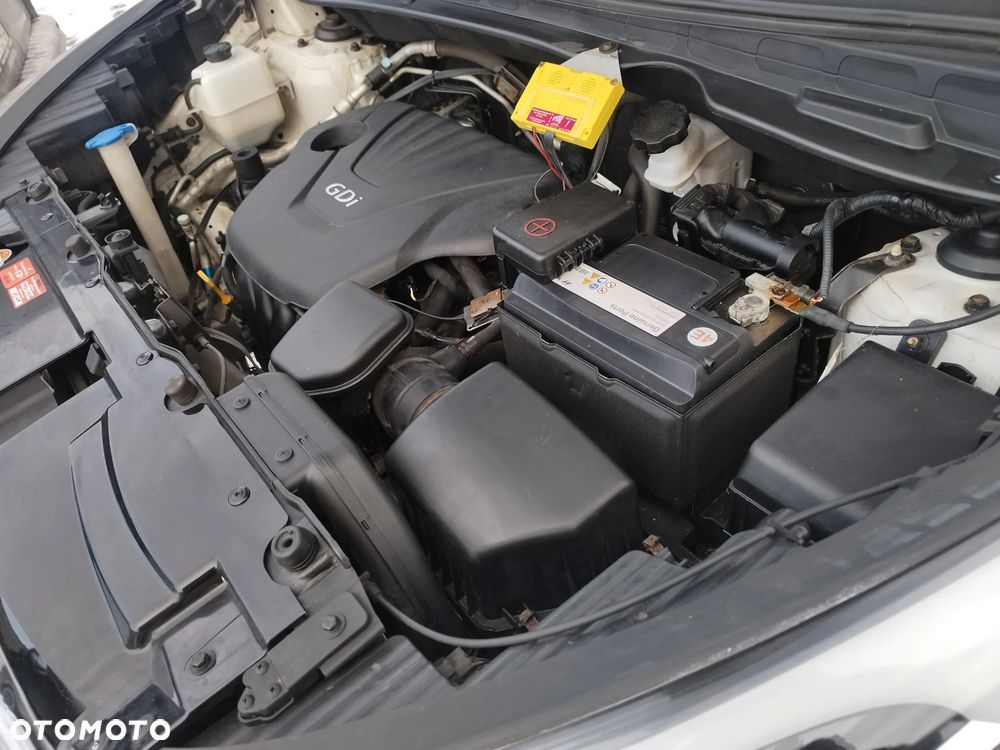 Hyundai ix35 1.6 2WD Fifa World Cup Edition - 32