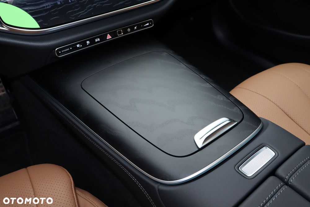 Mercedes-Benz Klasa E - 13