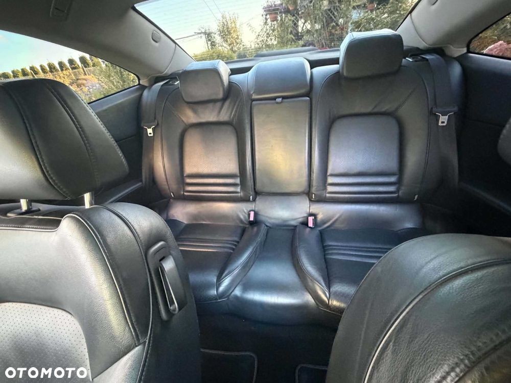 Peugeot 407 - 2