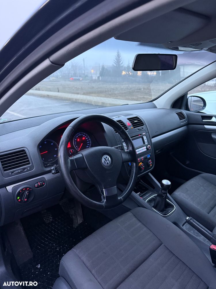 Volkswagen Golf 1.9 TDI DPF Tour - 11