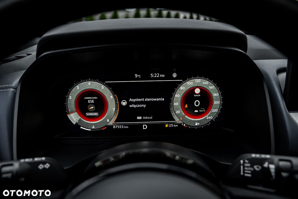 Nissan Qashqai 1.3 DIG-T Tekna DCT - 40