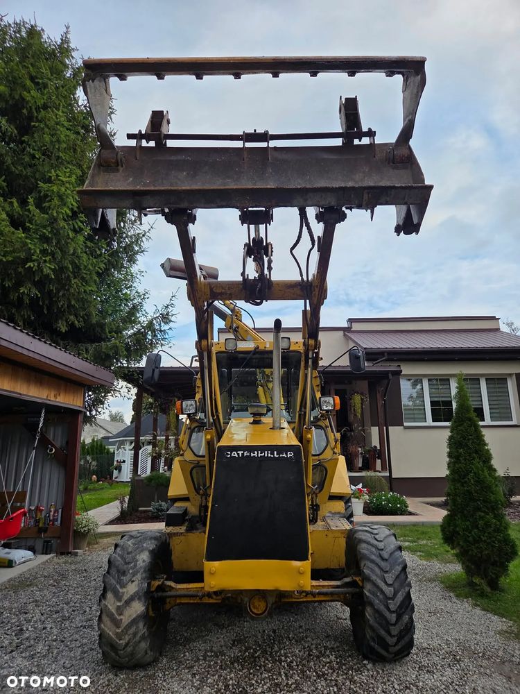 Caterpillar CAT 428B - 13